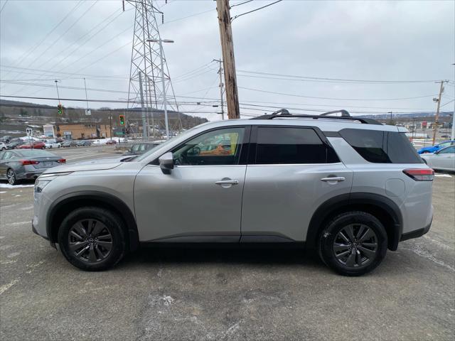 used 2022 Nissan Pathfinder car, priced at $31,995