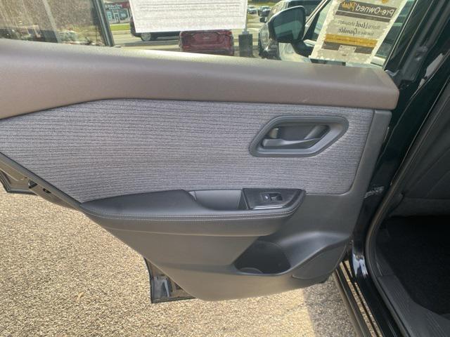 used 2021 Nissan Rogue car, priced at $19,995