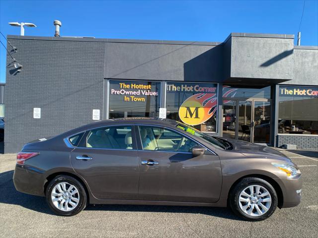 used 2014 Nissan Altima car, priced at $10,995