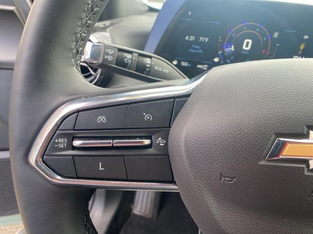 used 2025 Chevrolet Equinox car, priced at $29,995
