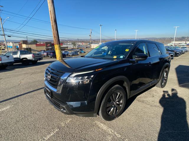 used 2022 Nissan Pathfinder car, priced at $27,995