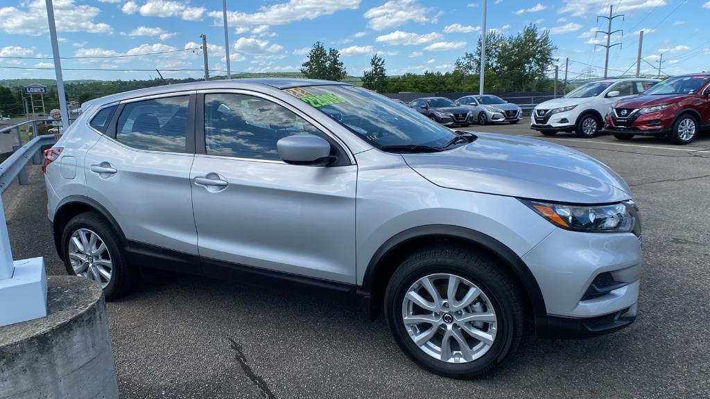 used 2022 Nissan Rogue Sport car, priced at $22,995