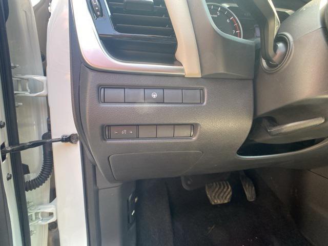 used 2022 Nissan Rogue car, priced at $23,995
