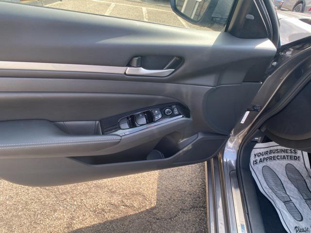 used 2025 Nissan Altima car, priced at $29,995