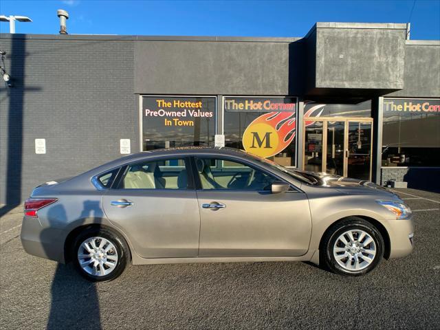 used 2014 Nissan Altima car, priced at $12,995