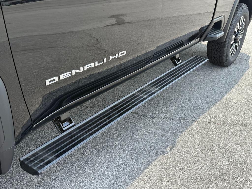 new 2025 GMC Sierra 2500 car, priced at $88,990