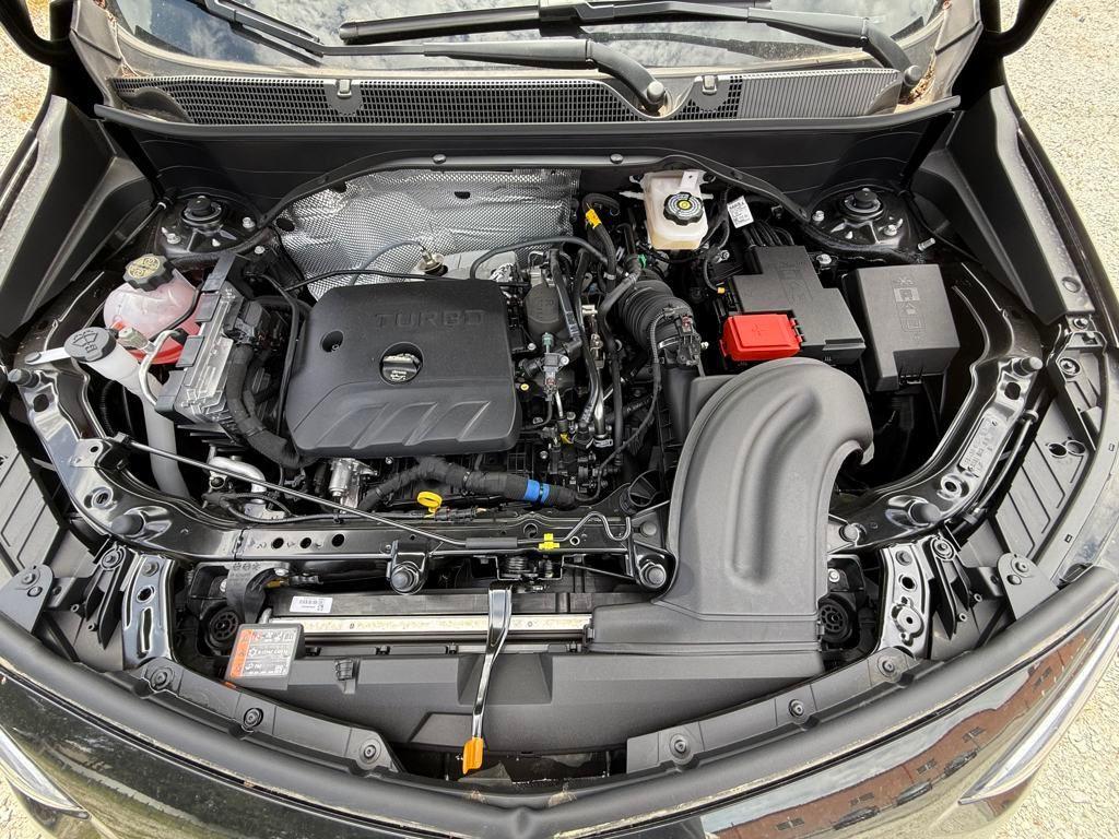 new 2025 Buick Encore GX car, priced at $29,053