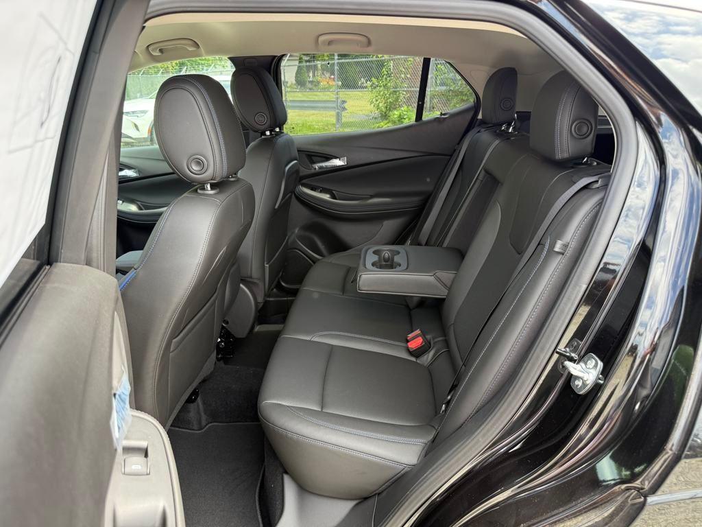 new 2025 Buick Encore GX car, priced at $29,053