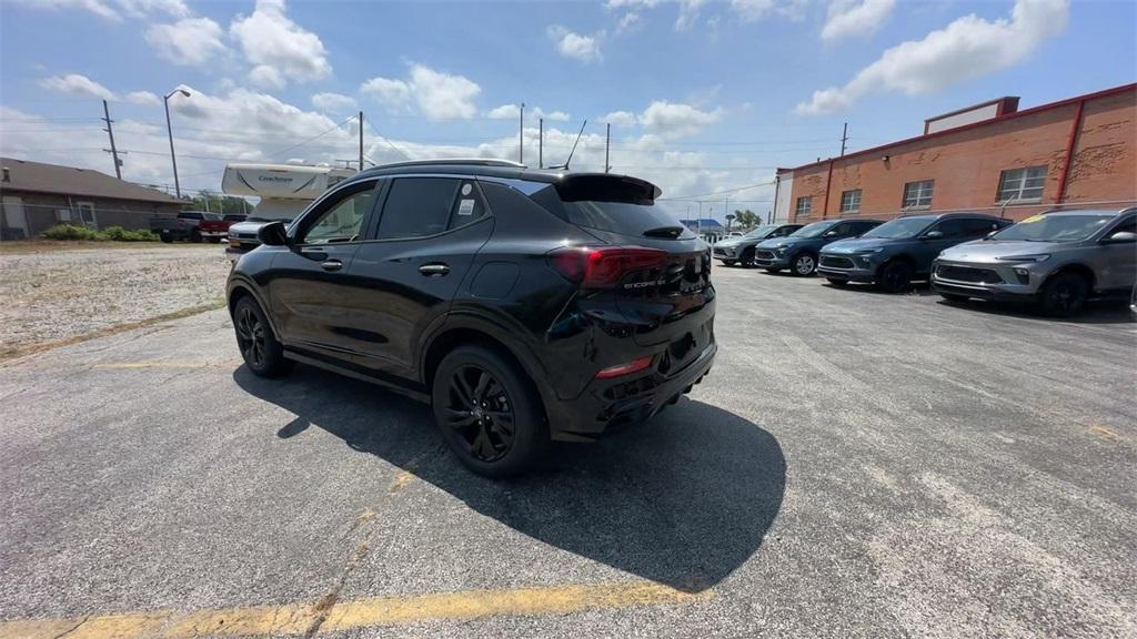 new 2025 Buick Encore GX car, priced at $29,390