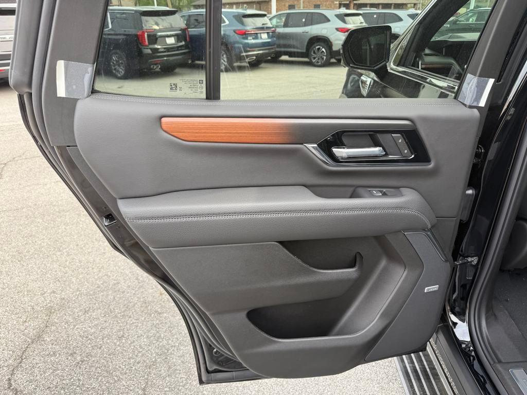 new 2025 GMC Yukon car, priced at $91,081