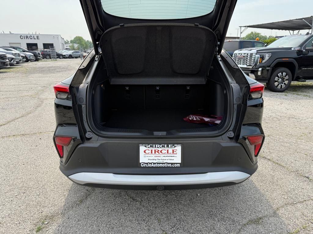 new 2025 Buick Envista car, priced at $26,326