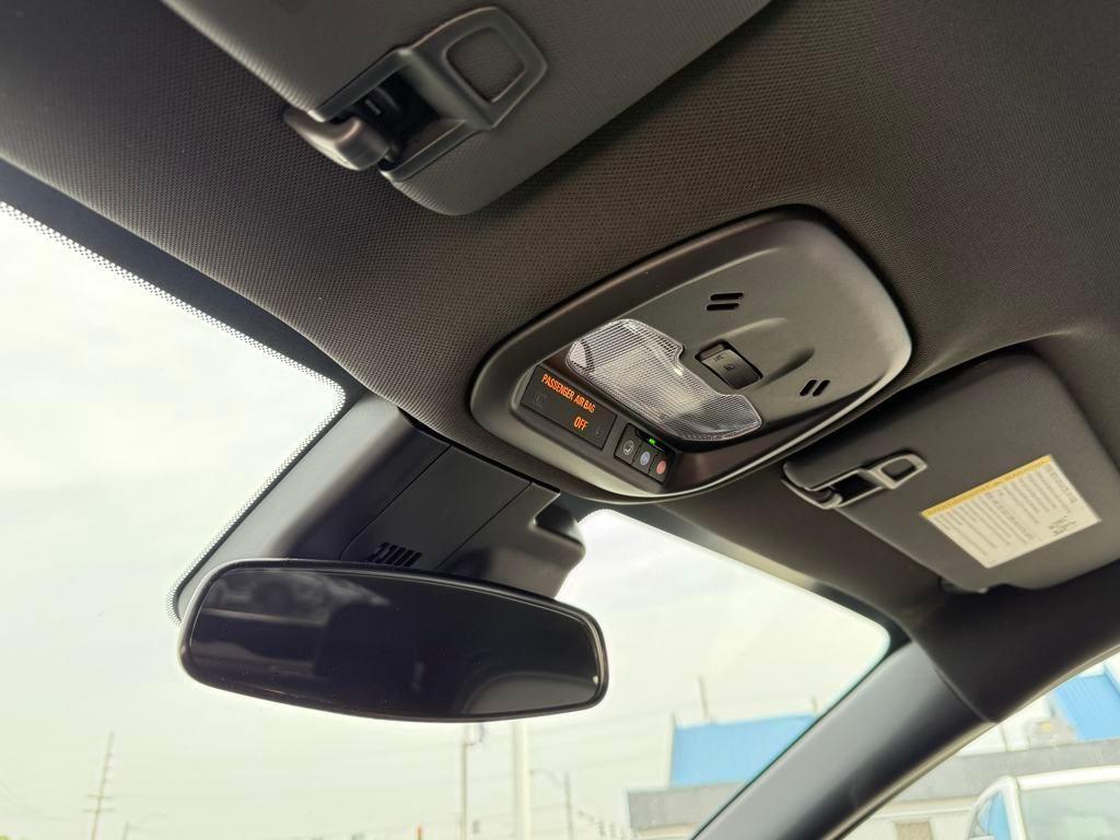new 2025 Buick Envista car, priced at $26,326