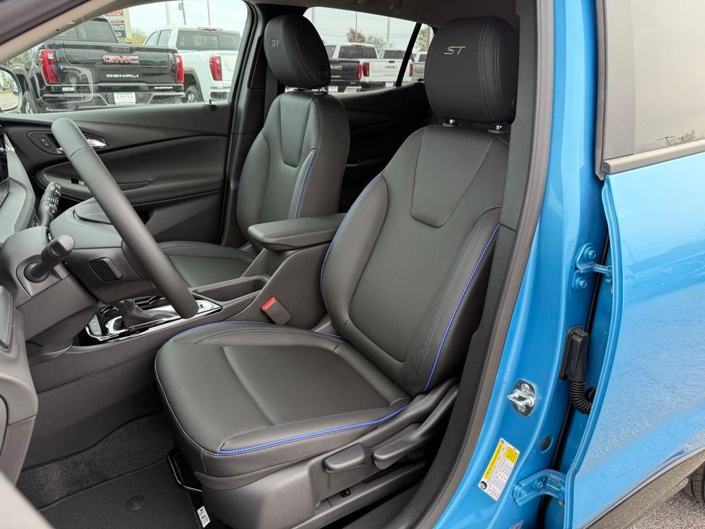 new 2025 Buick Encore GX car, priced at $26,985