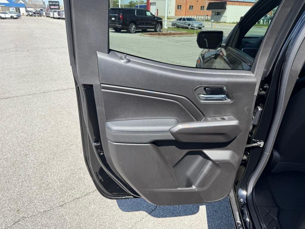 new 2025 GMC Canyon car, priced at $43,677