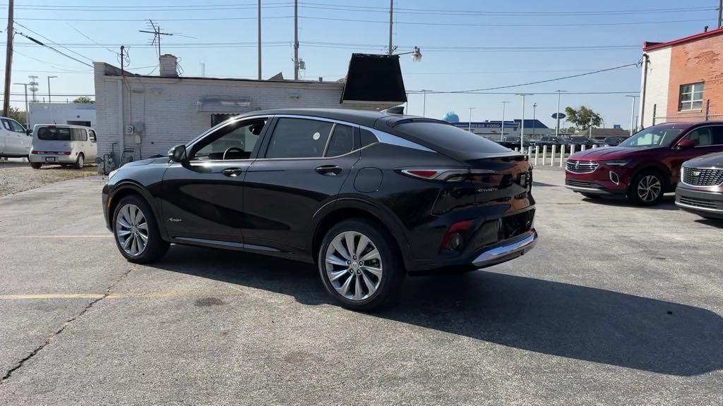 new 2025 Buick Envista car, priced at $30,490