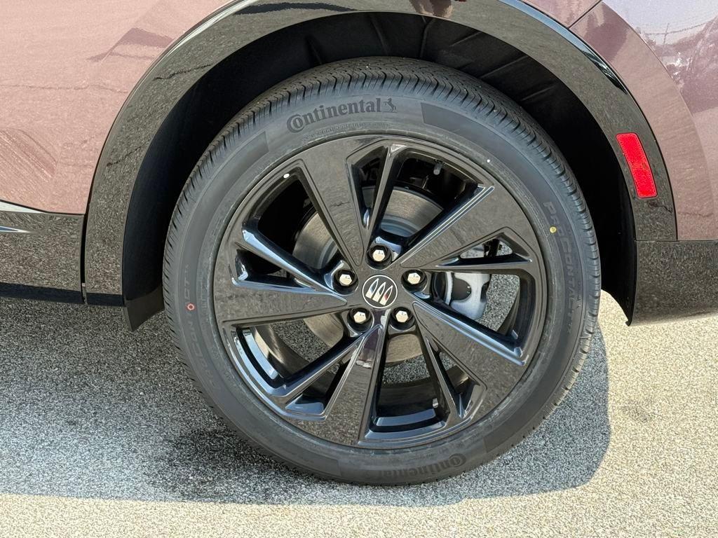 new 2025 Buick Envision car, priced at $41,767