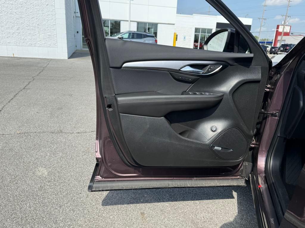 new 2025 Buick Envision car, priced at $41,767