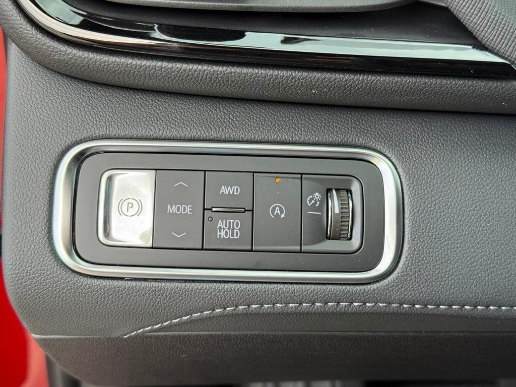new 2025 Buick Enclave car, priced at $51,506