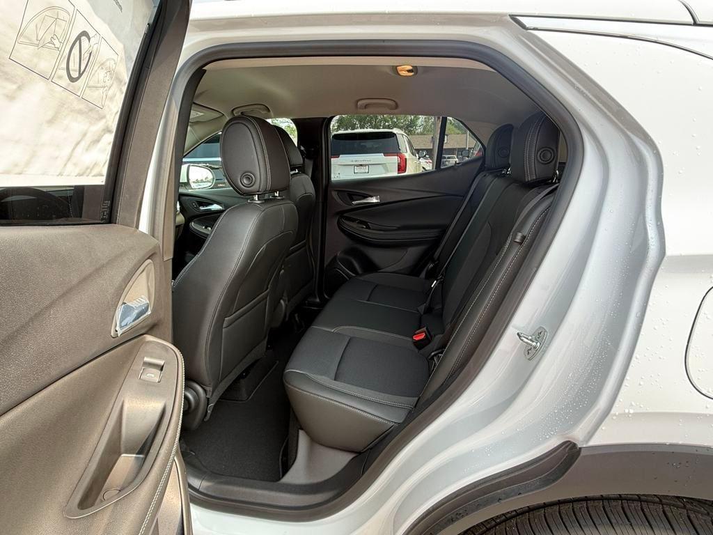 new 2025 Buick Encore GX car, priced at $25,789