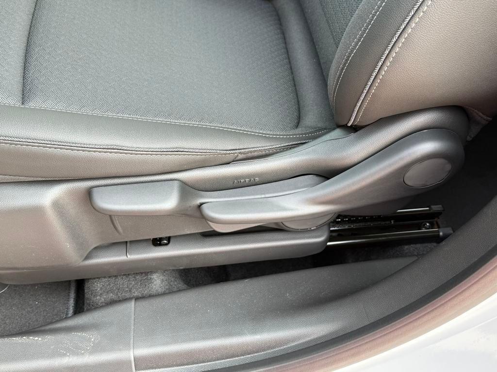 new 2025 Buick Encore GX car, priced at $25,789