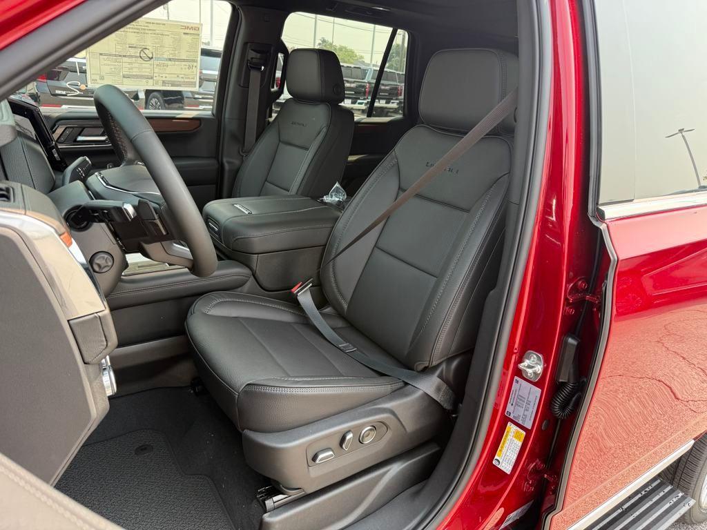 new 2025 GMC Yukon car, priced at $88,776