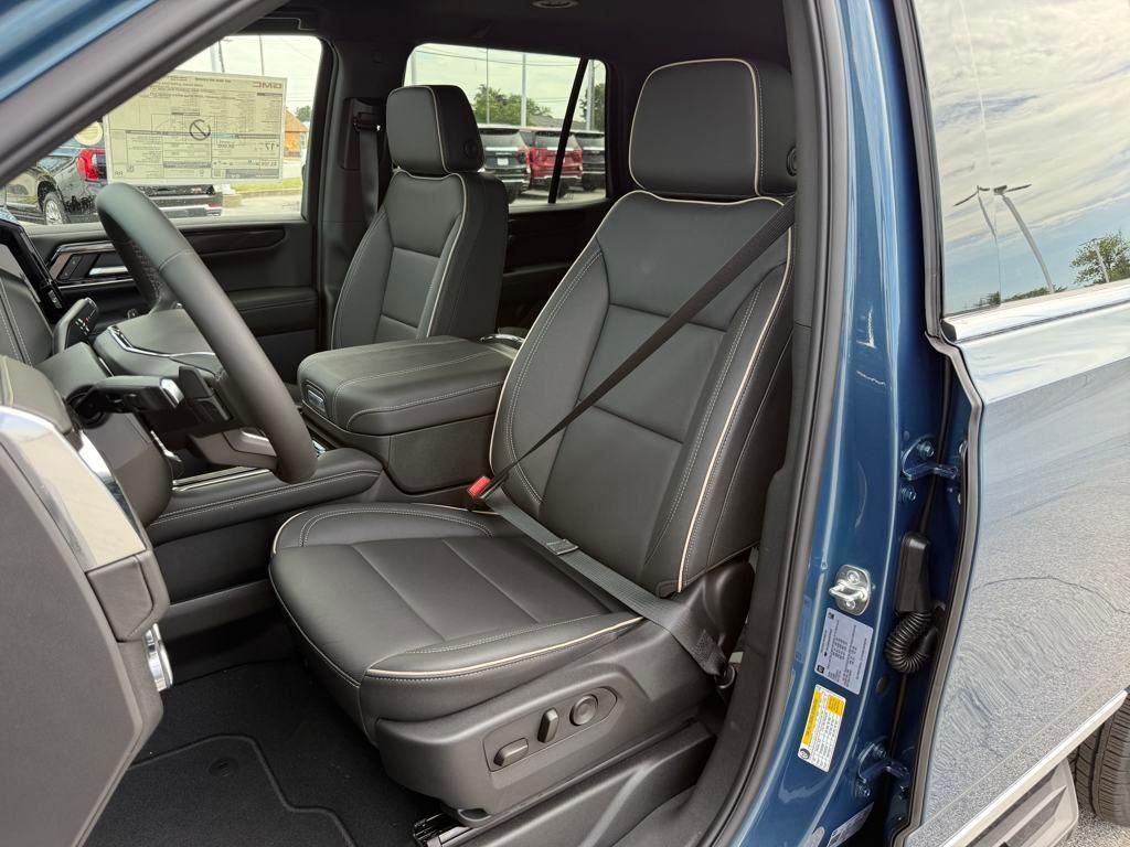 new 2025 GMC Yukon car, priced at $70,666