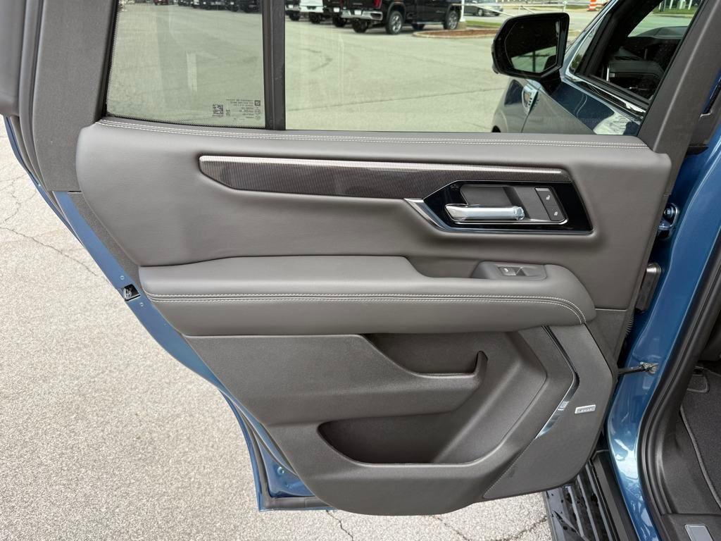 new 2025 GMC Yukon car, priced at $70,666