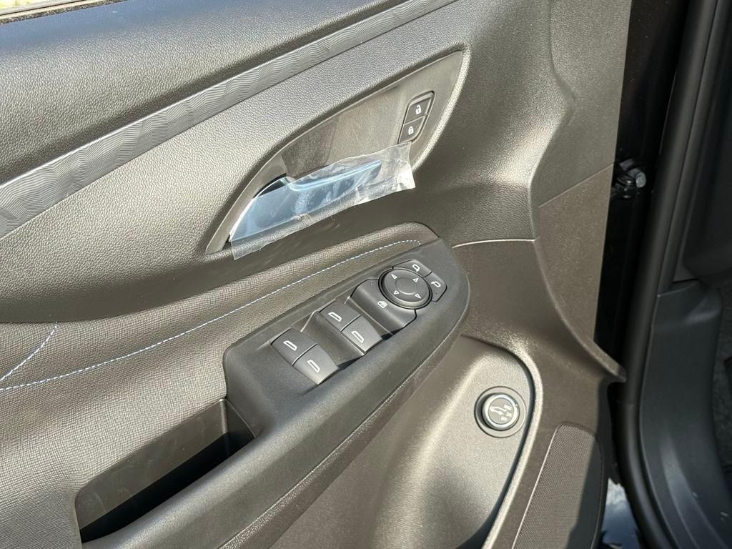 new 2025 Buick Envista car, priced at $28,444