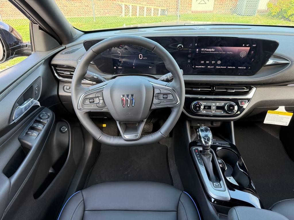 new 2025 Buick Envista car, priced at $28,444