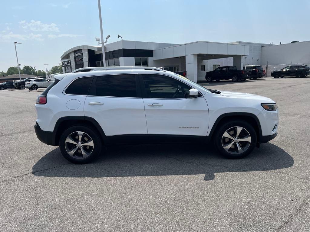 used 2019 Jeep Cherokee car, priced at $17,375