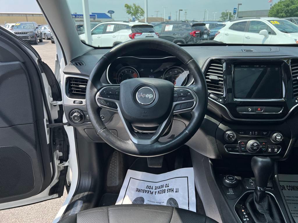 used 2019 Jeep Cherokee car, priced at $17,375
