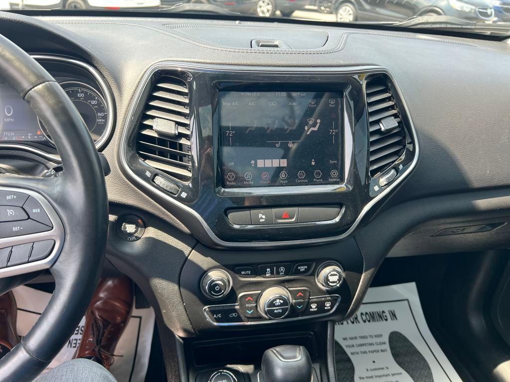 used 2019 Jeep Cherokee car, priced at $17,375