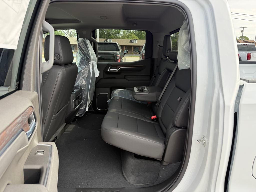 new 2025 GMC Sierra 1500 car, priced at $58,331