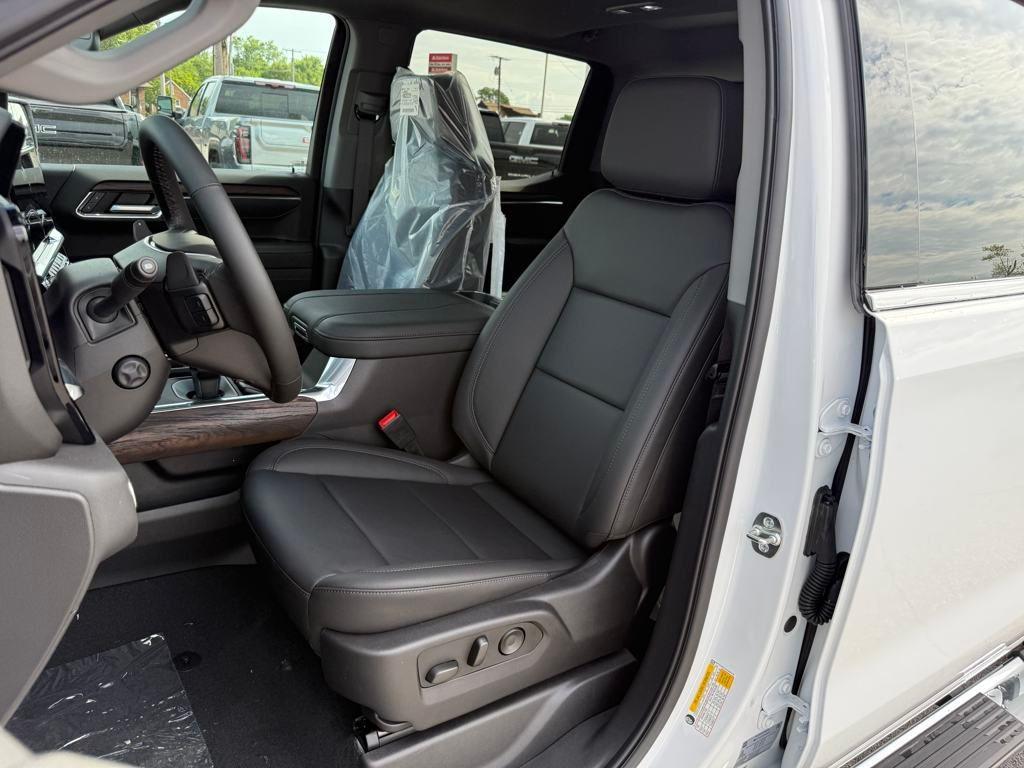 new 2025 GMC Sierra 1500 car, priced at $58,331