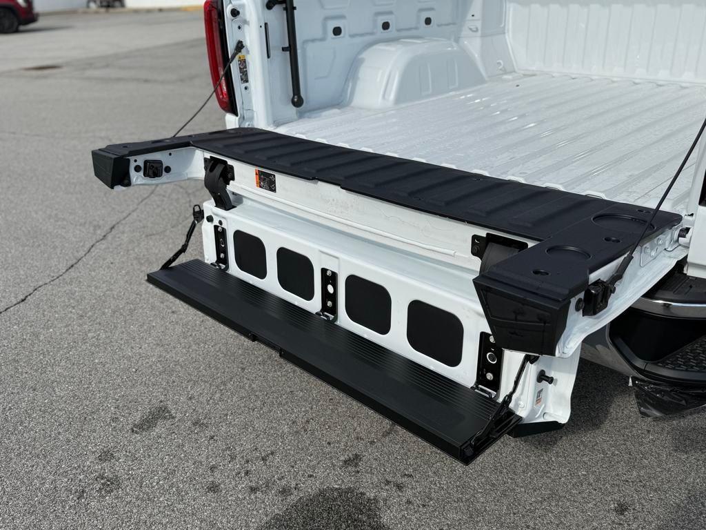 new 2025 GMC Sierra 1500 car, priced at $58,331