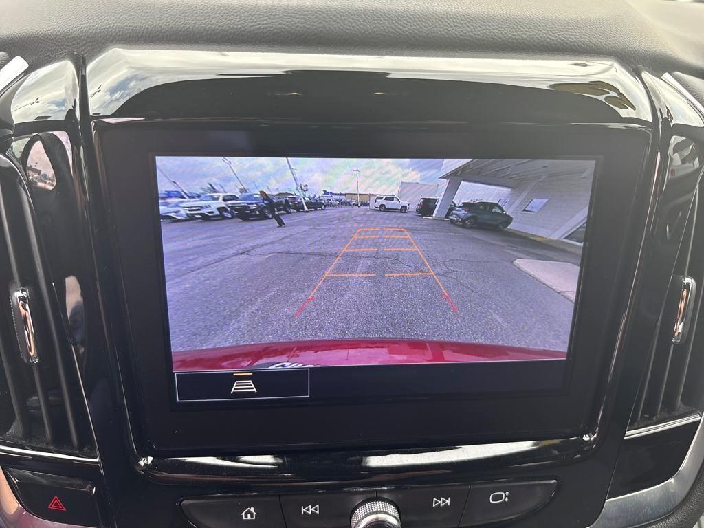 used 2022 Chevrolet Traverse car, priced at $28,875
