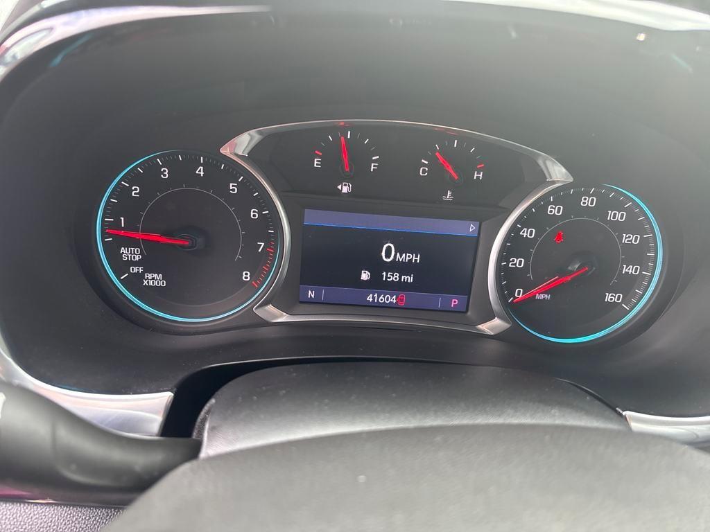used 2022 Chevrolet Traverse car, priced at $28,875