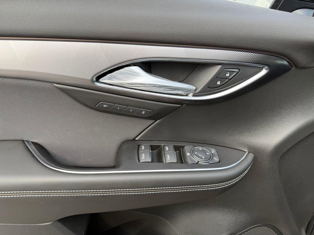 new 2025 Buick Envision car, priced at $40,835