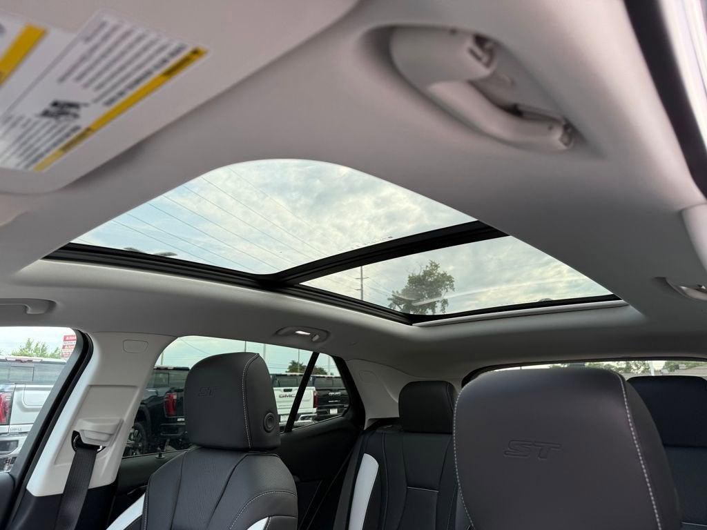 new 2025 Buick Envision car, priced at $40,835