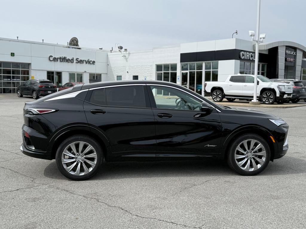 new 2025 Buick Envista car, priced at $30,191