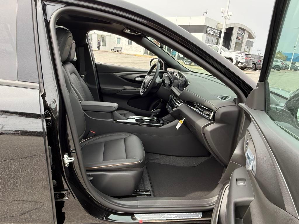 new 2025 Buick Envista car, priced at $30,191