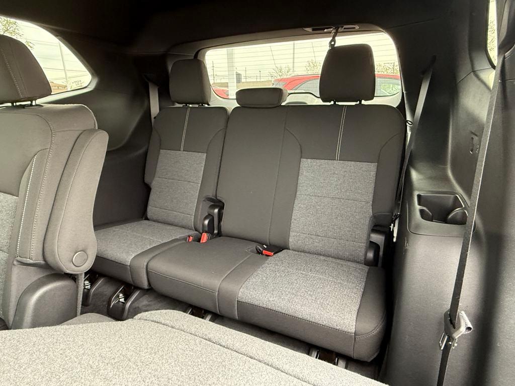 new 2025 GMC Acadia car, priced at $44,201