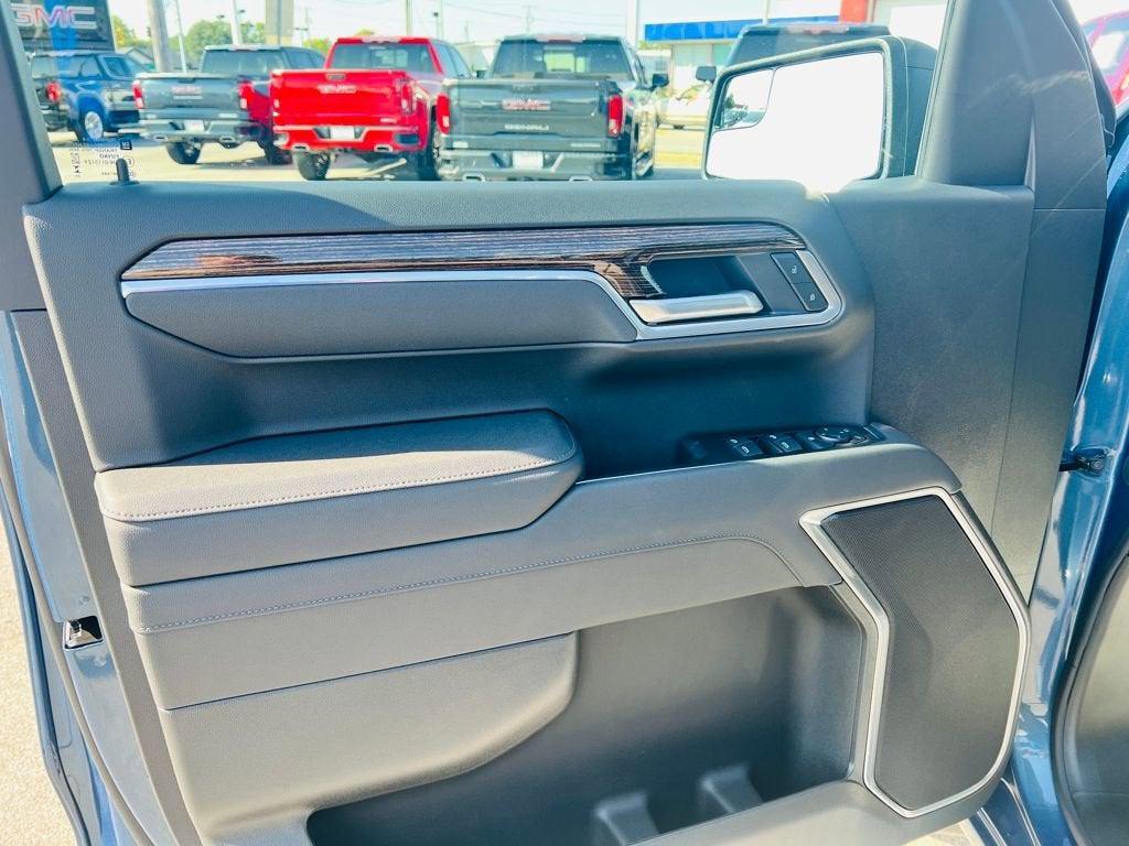 new 2026 GMC Sierra 1500 car, priced at $53,560