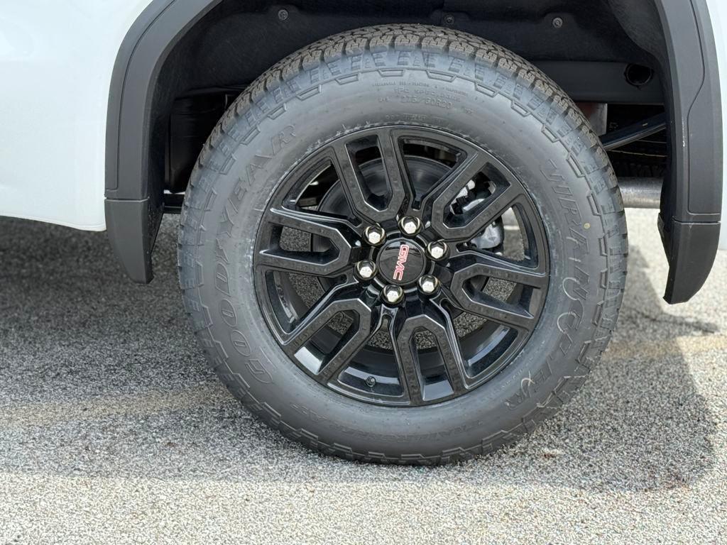 new 2025 GMC Sierra 1500 car, priced at $57,999