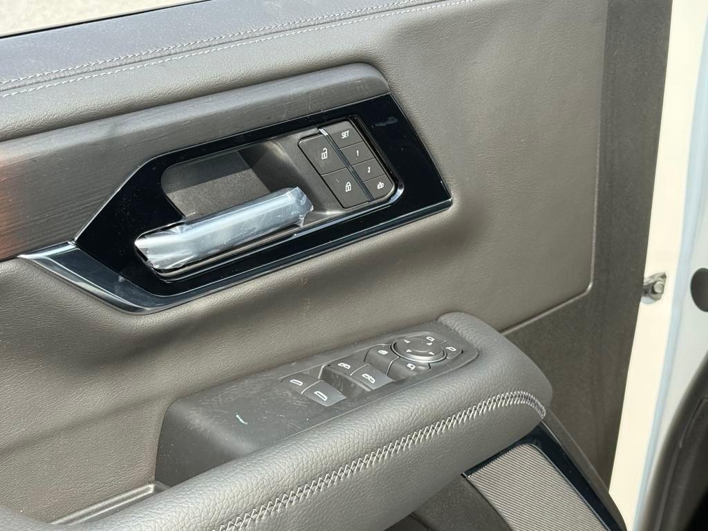 new 2025 GMC Yukon car, priced at $85,498