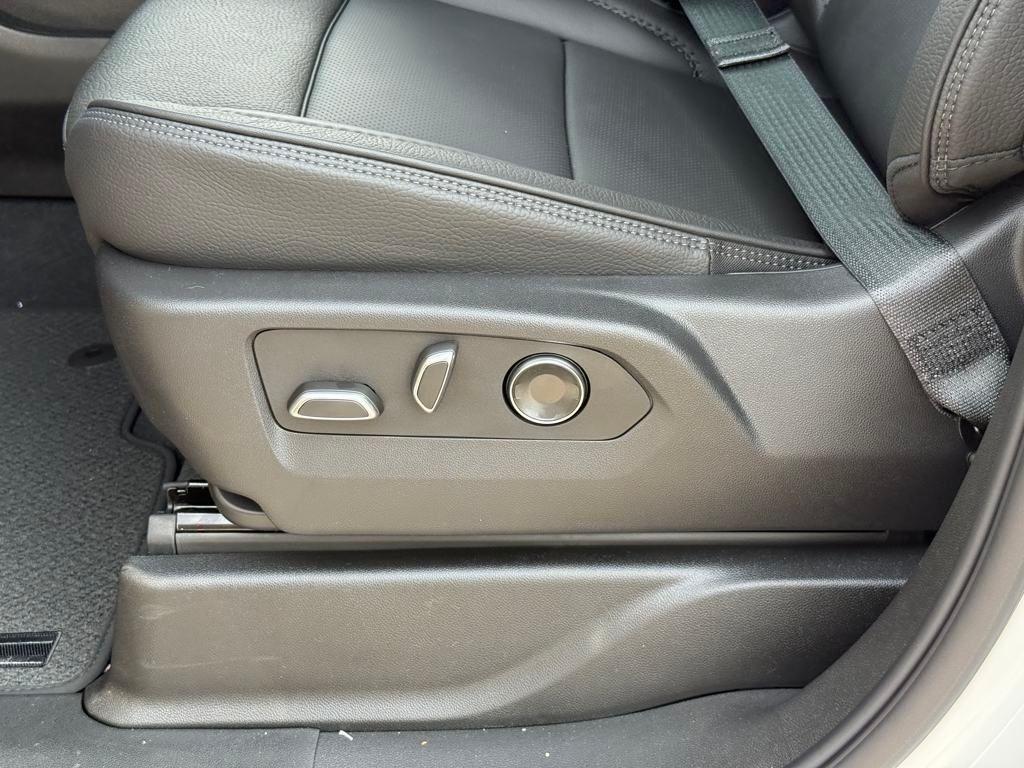 new 2025 GMC Yukon car, priced at $85,498