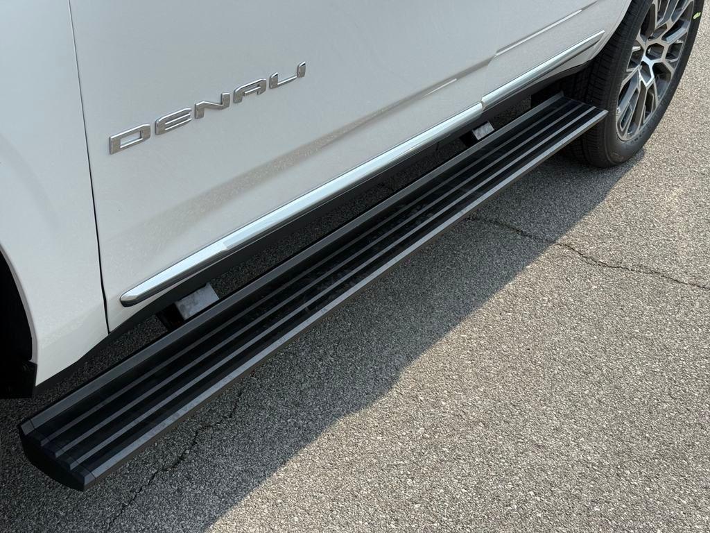 new 2025 GMC Yukon car, priced at $85,498