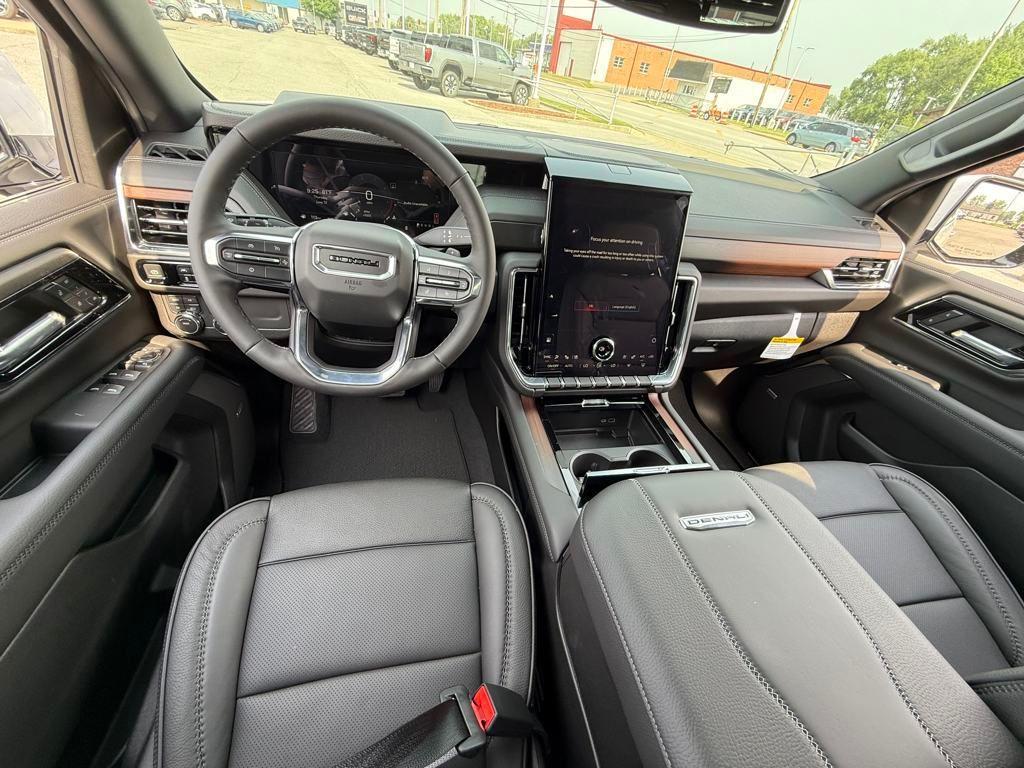 new 2025 GMC Yukon car, priced at $85,498