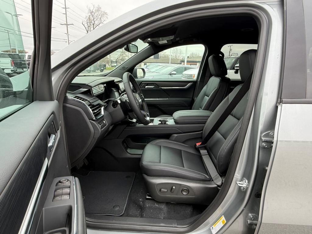 new 2025 GMC Acadia car, priced at $45,054