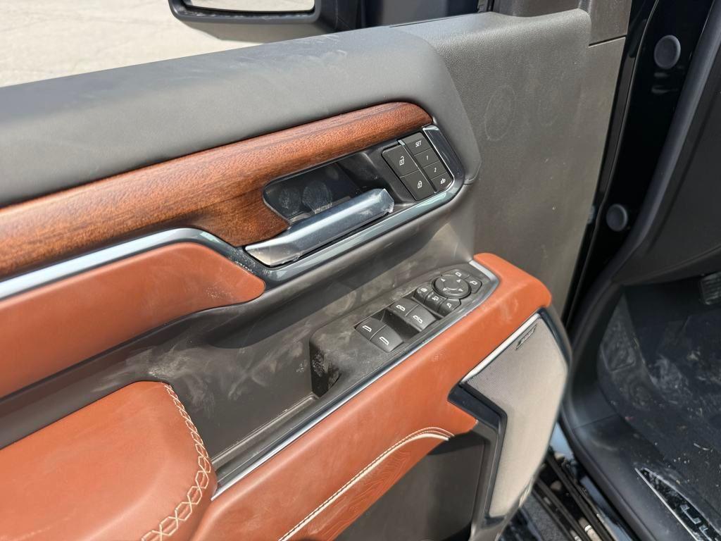 new 2025 GMC Sierra 2500 car, priced at $91,585
